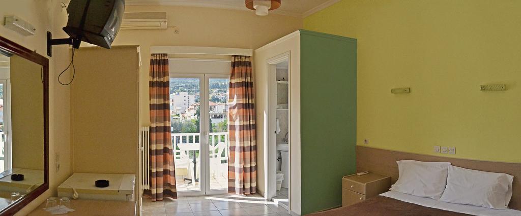 Hotel Miramare Xylokastro Exterior photo